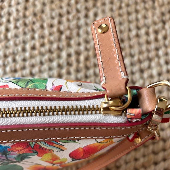 NWT Cavalcanti White Floral Purse - Picture 4 of 14